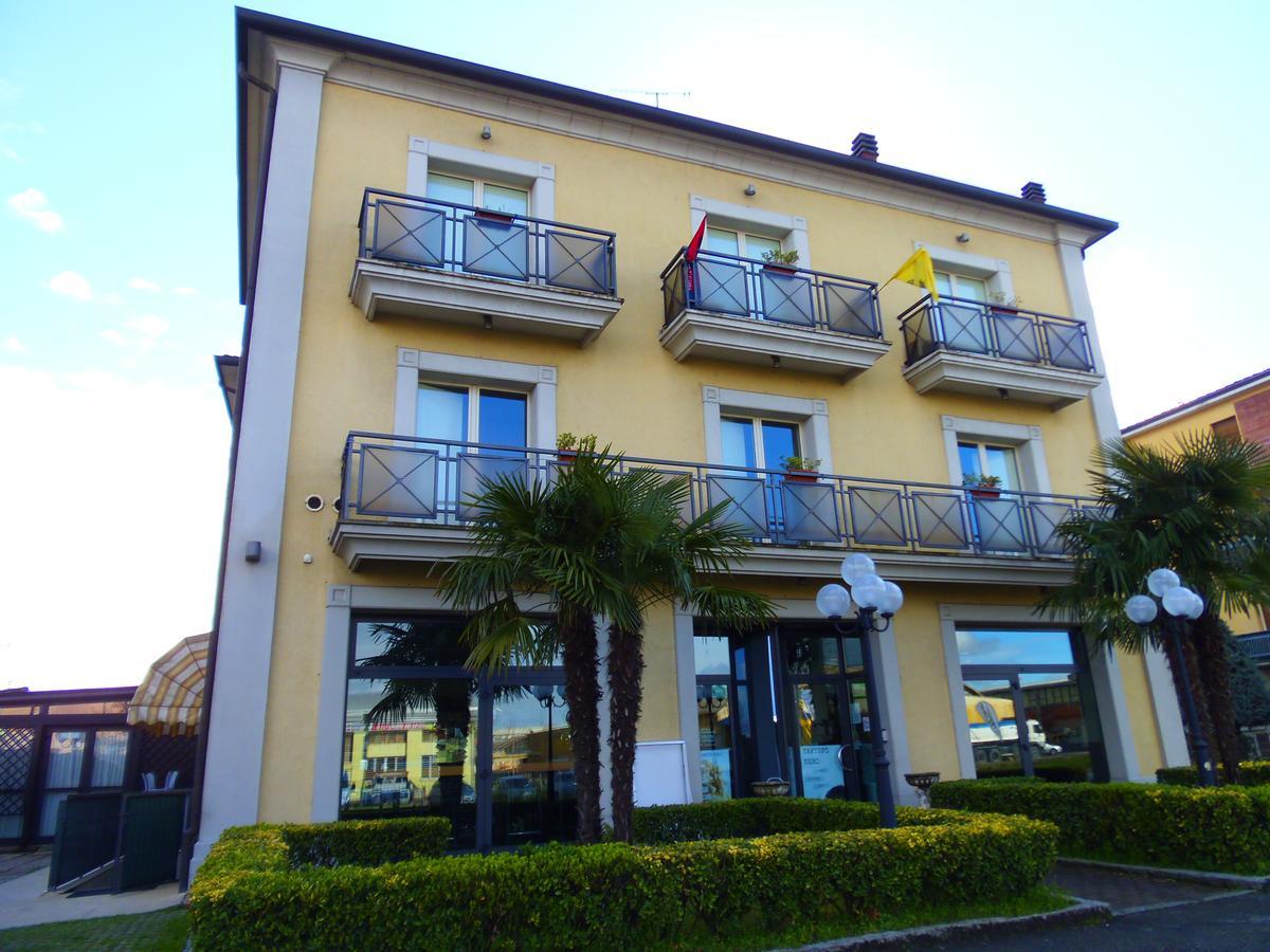 Albergo Sirena Bazzano Exterior photo